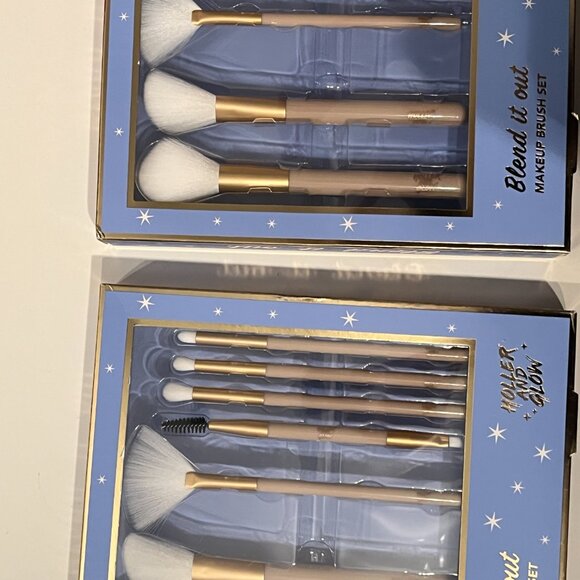 Blending Make Up Brushes. (2 sets / 7 brushes in a set) (NEW) (h/x) - Picture 2 of 13